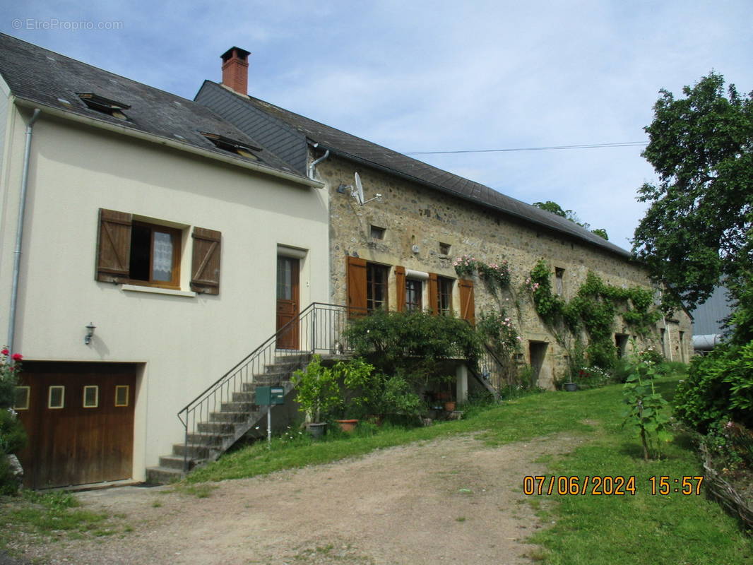 Maison à CHATEAU-CHINON(VILLE)