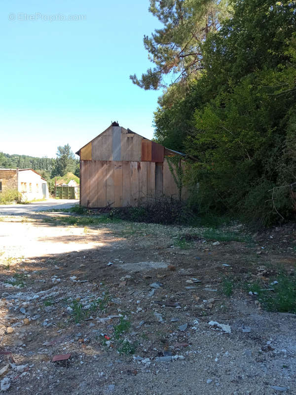 Terrain à SARLAT-LA-CANEDA