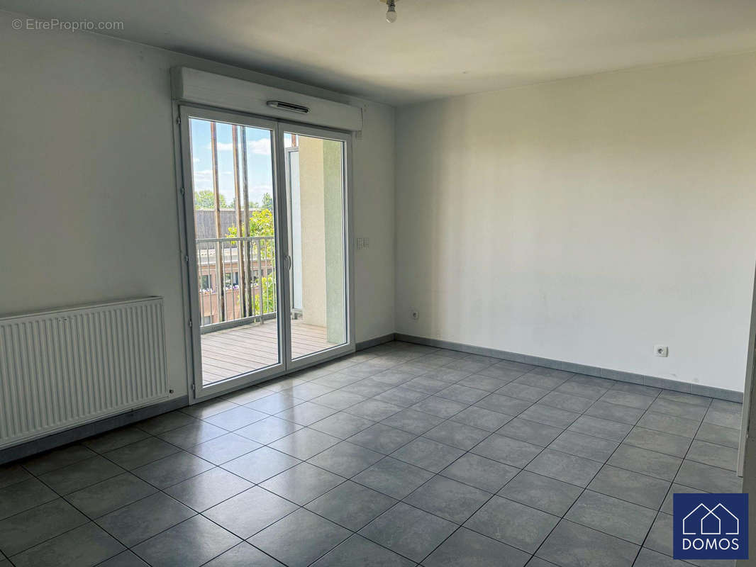 Salon - Appartement à VILLEURBANNE