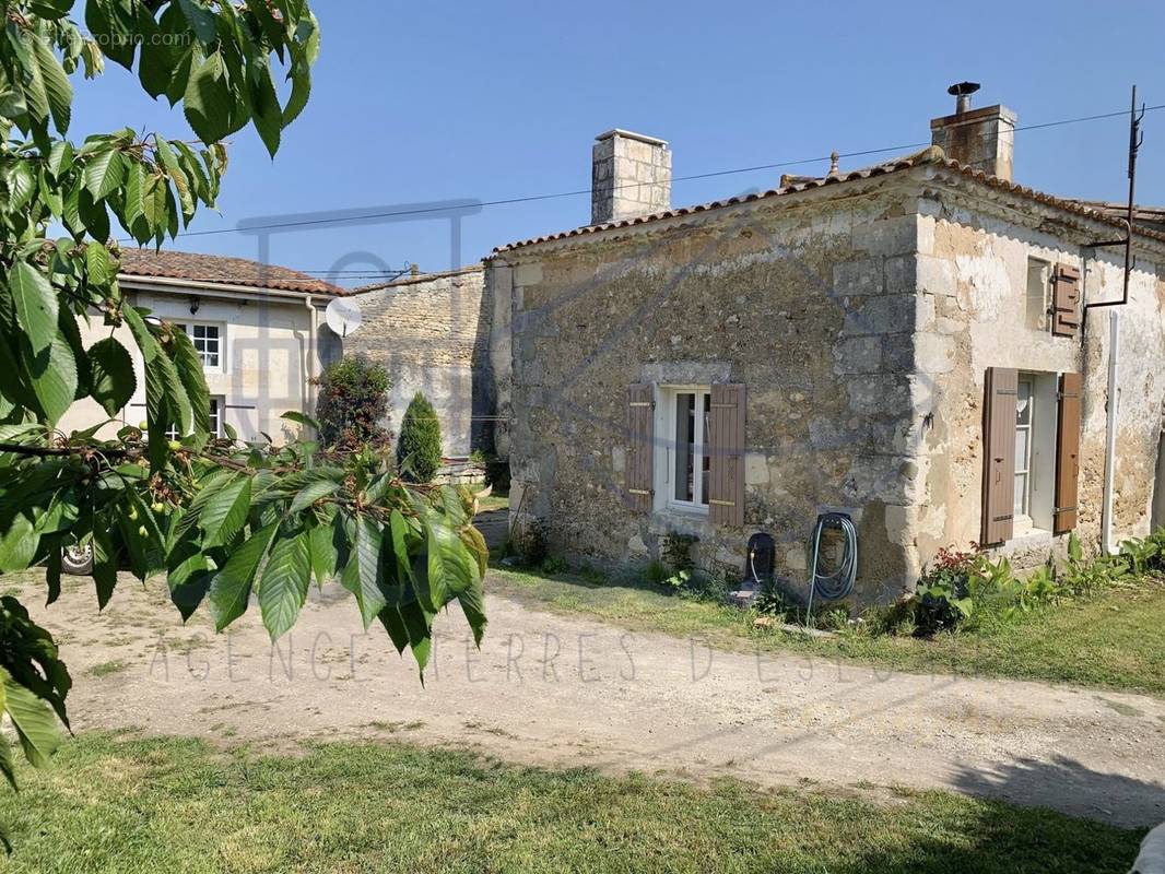 Maison à FLOIRAC