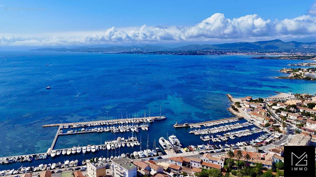 Appartement à SIX-FOURS-LES-PLAGES