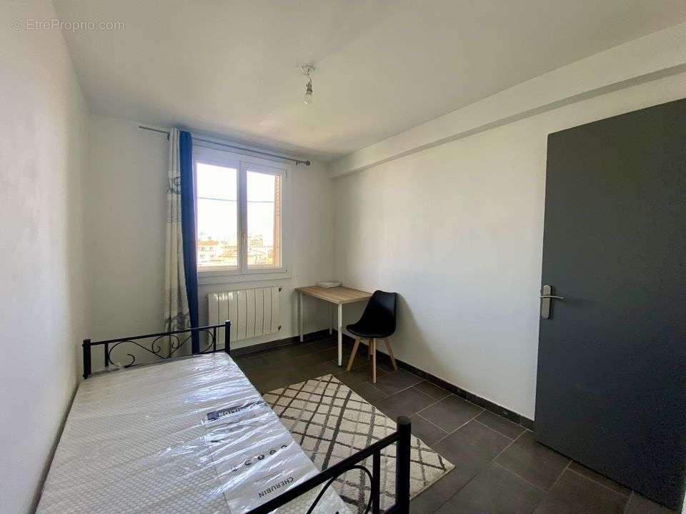 Appartement à MARSEILLE-3E