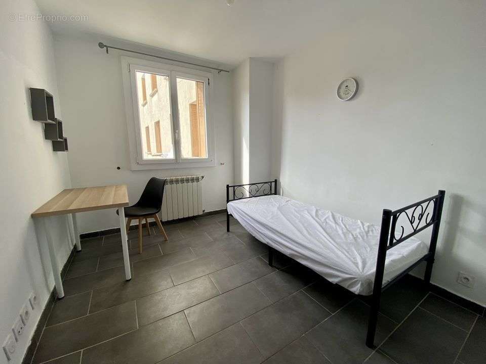 Appartement à MARSEILLE-3E