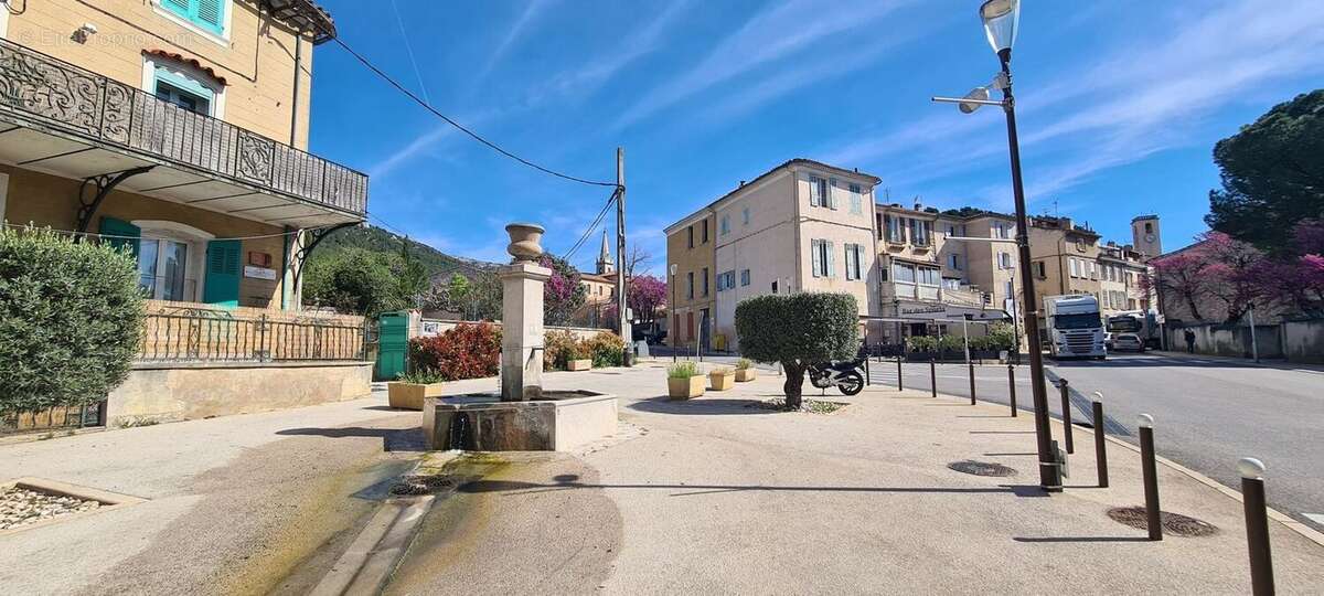 CUGES LES PINS-APPARTEMENT T3-A VENDRE-CALME-PROXIMITE - Appartement à CUGES-LES-PINS