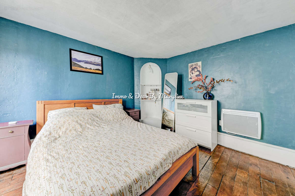 Appartement à PARIS-10E