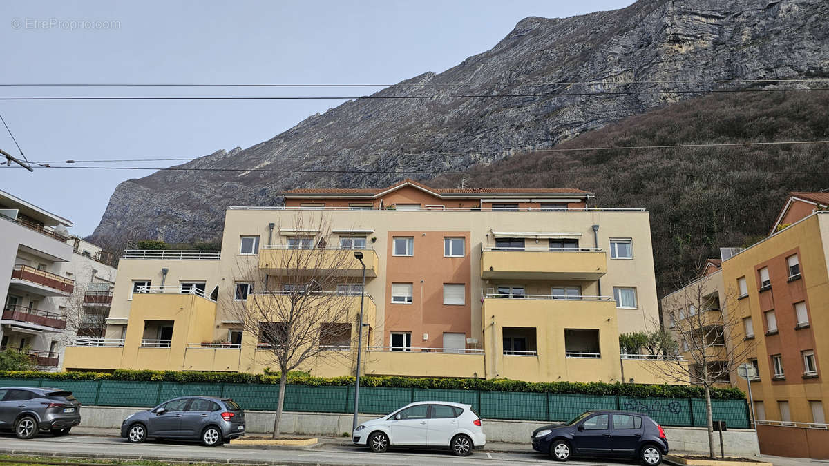 Appartement à SAINT-MARTIN-LE-VINOUX