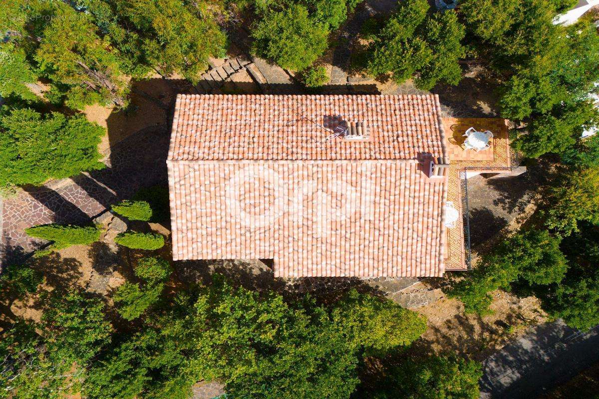 Maison à LES ADRETS-DE-L&#039;ESTEREL