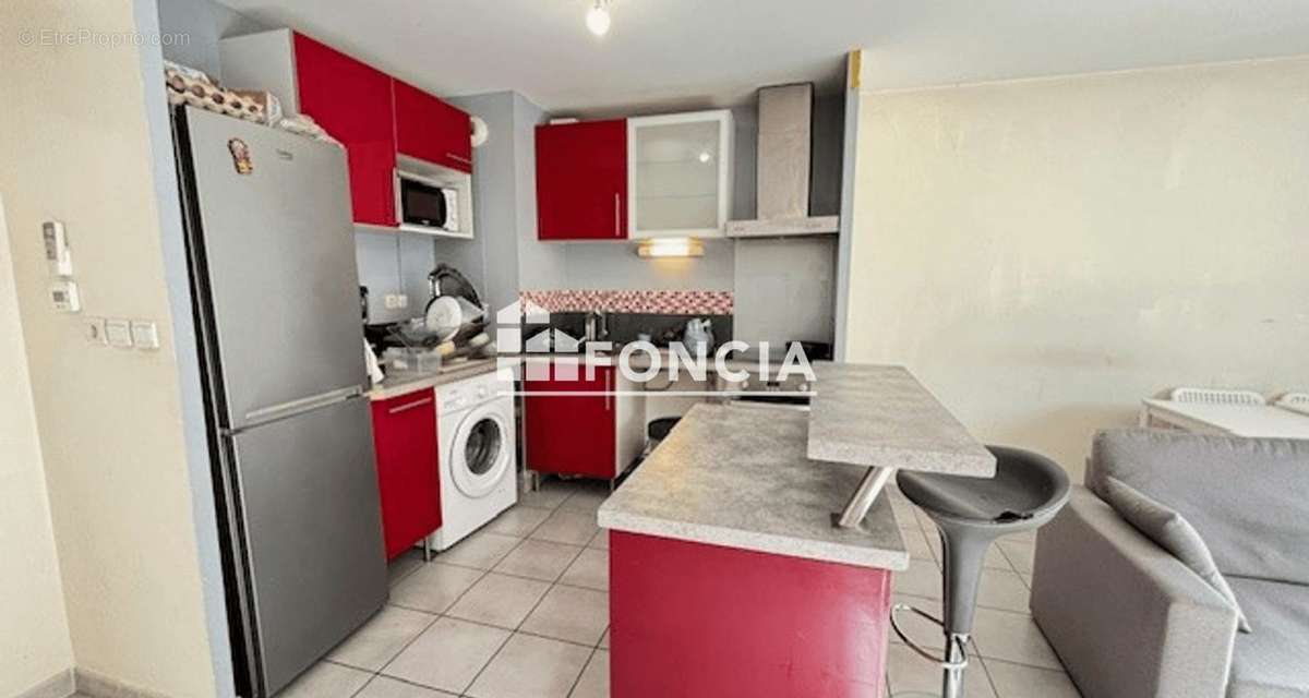 Appartement à MARSEILLE-4E