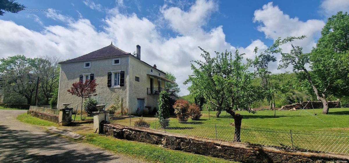 Maison à LUZECH