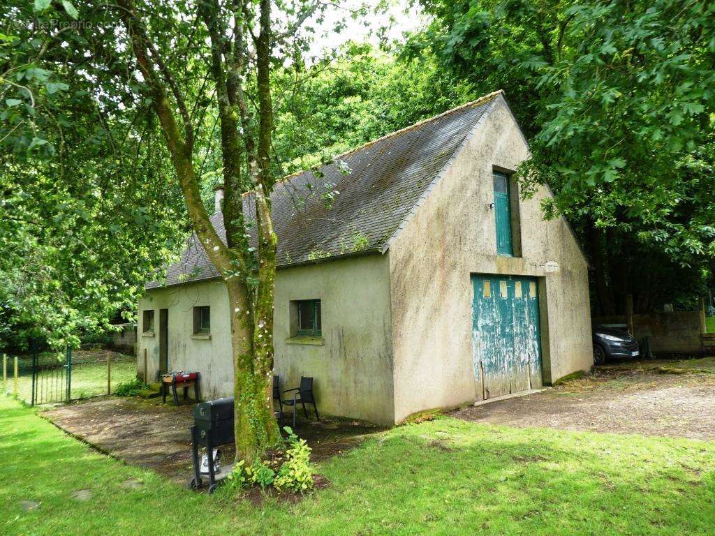 Maison à BIEUZY