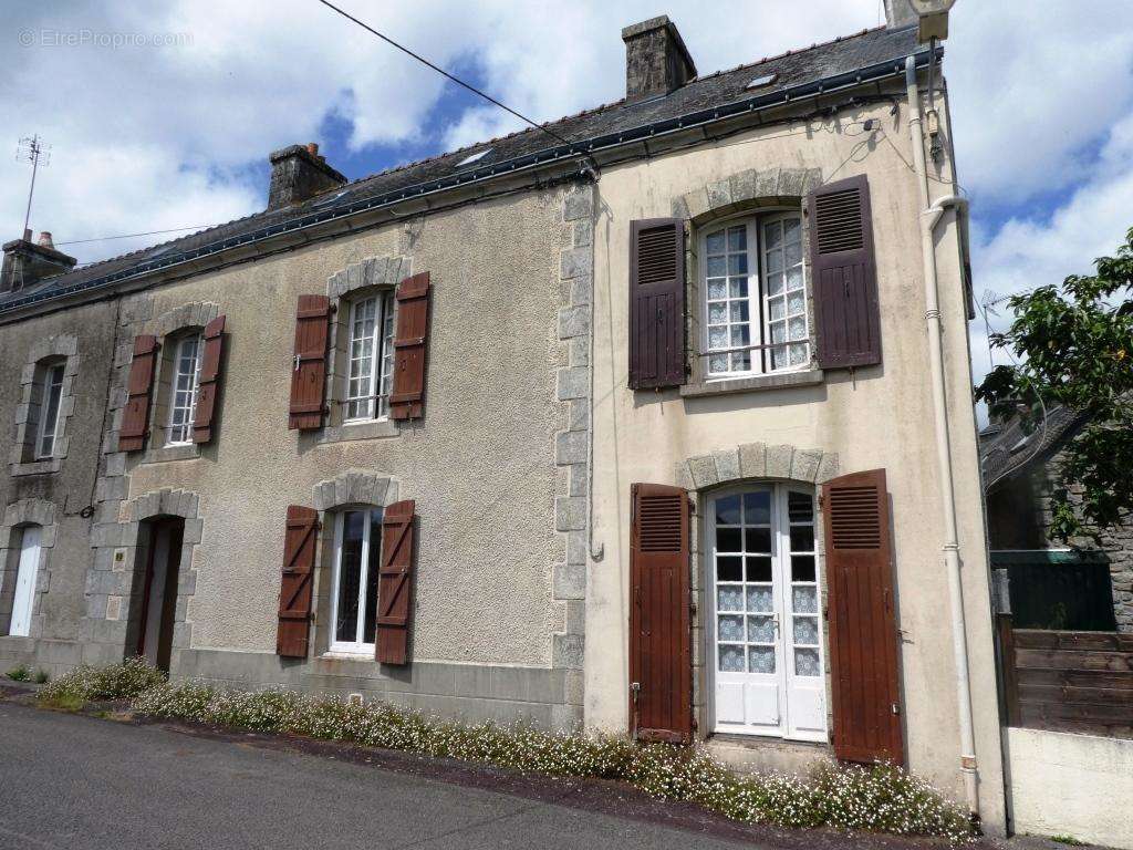 Maison à KERNASCLEDEN