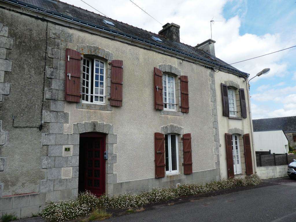 Maison à KERNASCLEDEN