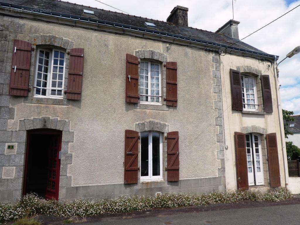 Maison à KERNASCLEDEN