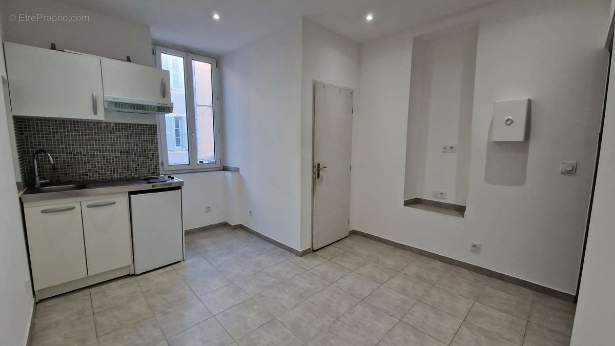 Appartement à LE MUY