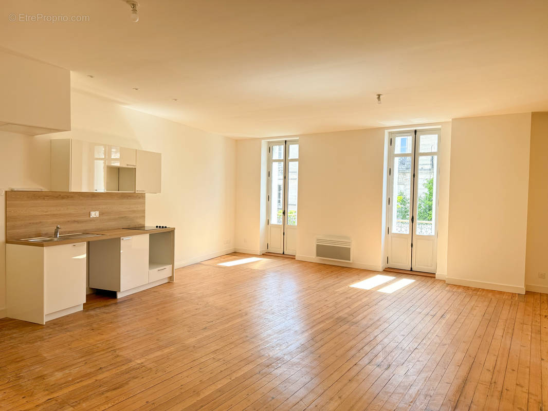 Appartement à BORDEAUX