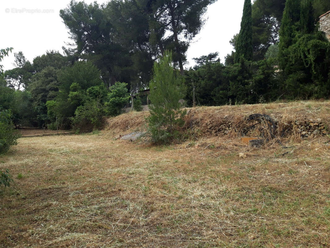 Terrain à AUBAGNE