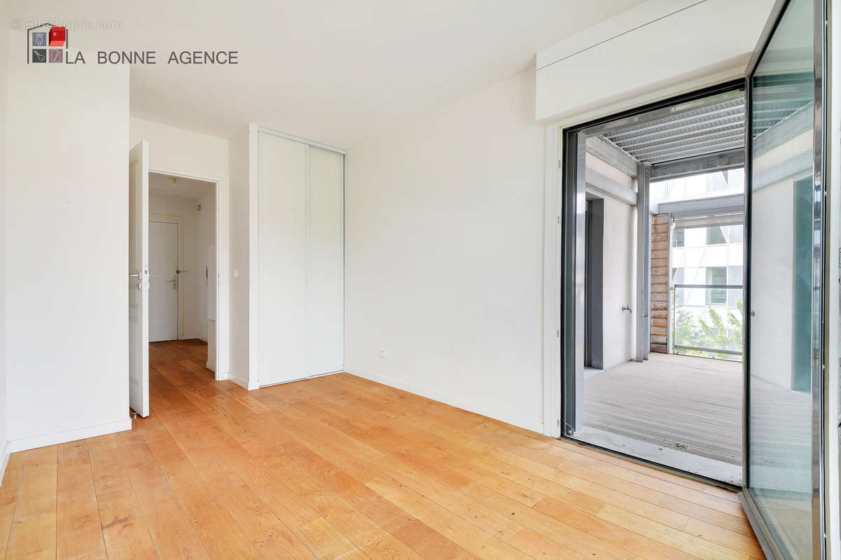 Appartement à ISSY-LES-MOULINEAUX