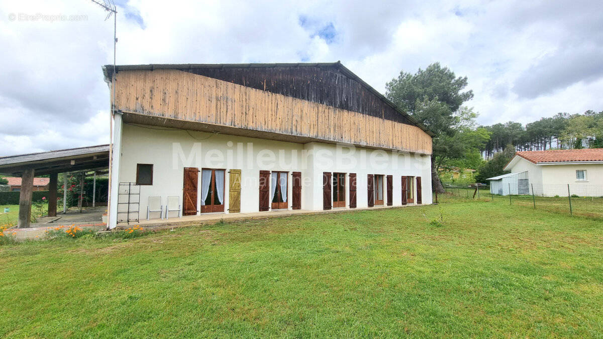 Maison à LEVIGNACQ