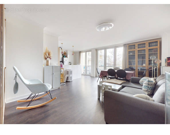 Appartement à PARIS-12E