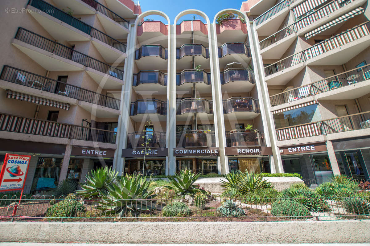 Commerce à CAGNES-SUR-MER