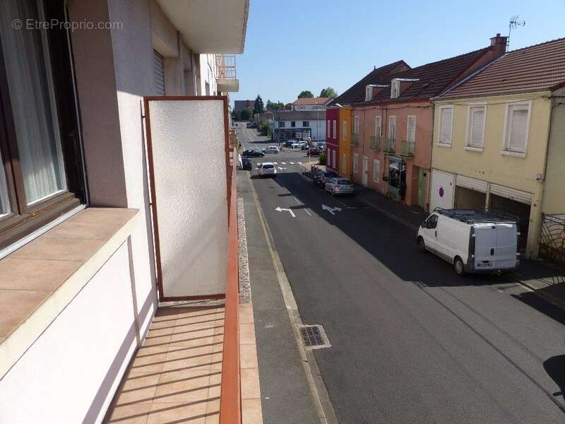 Appartement à MONTCEAU-LES-MINES