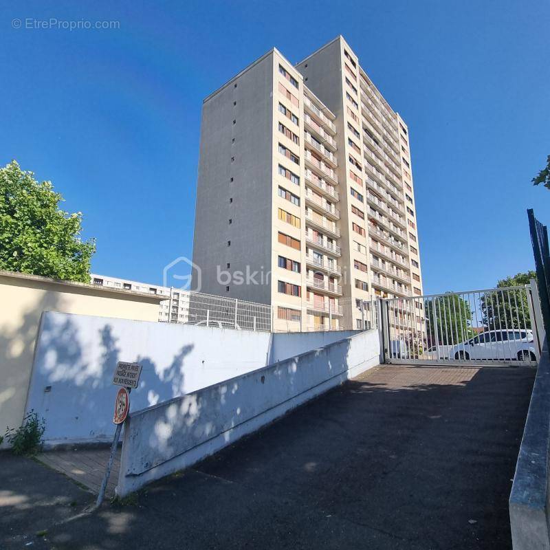 Appartement à SAINT-DENIS