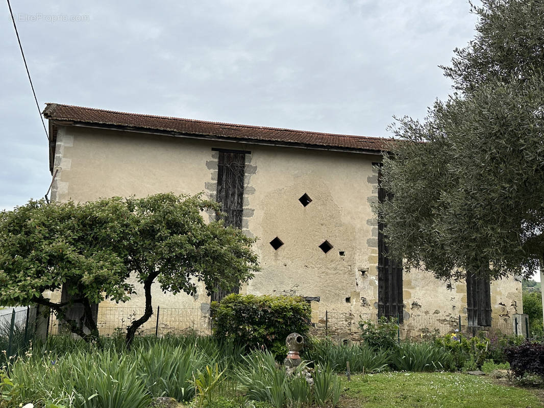 Autre à LAMOTHE-LANDERRON