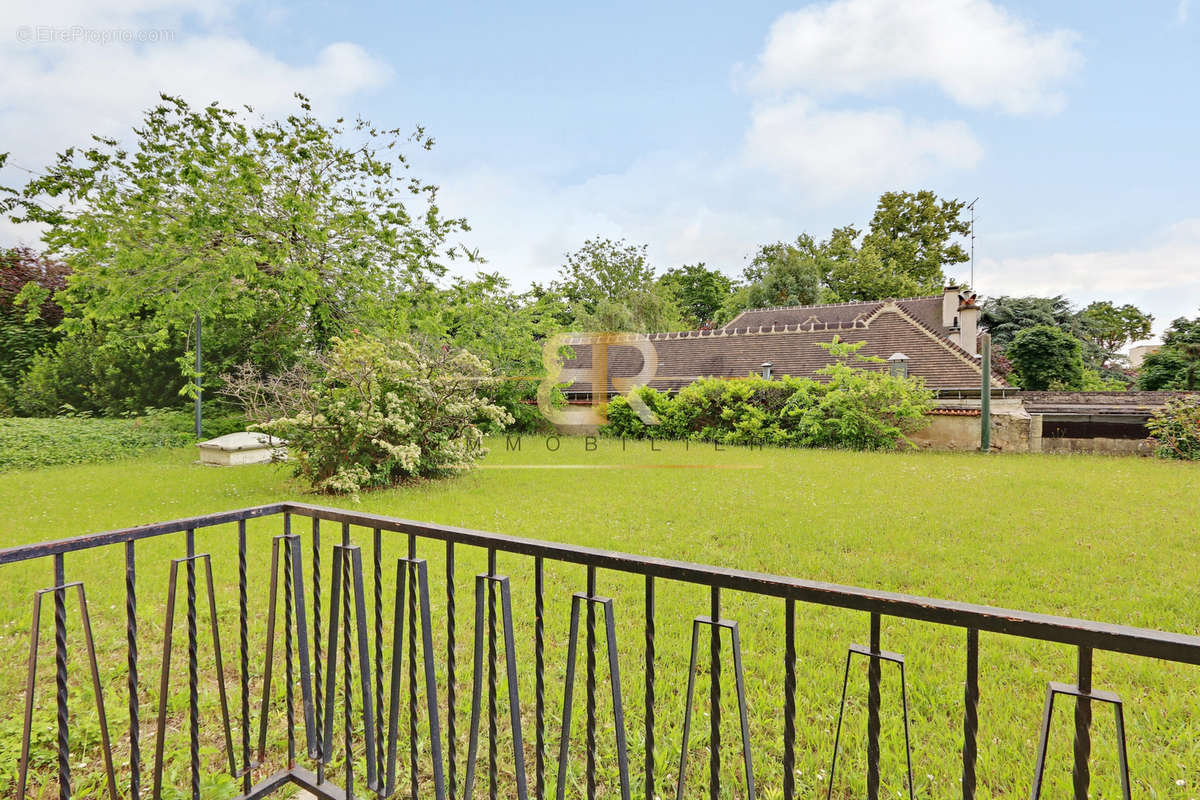 Appartement à SAINT-MAUR-DES-FOSSES