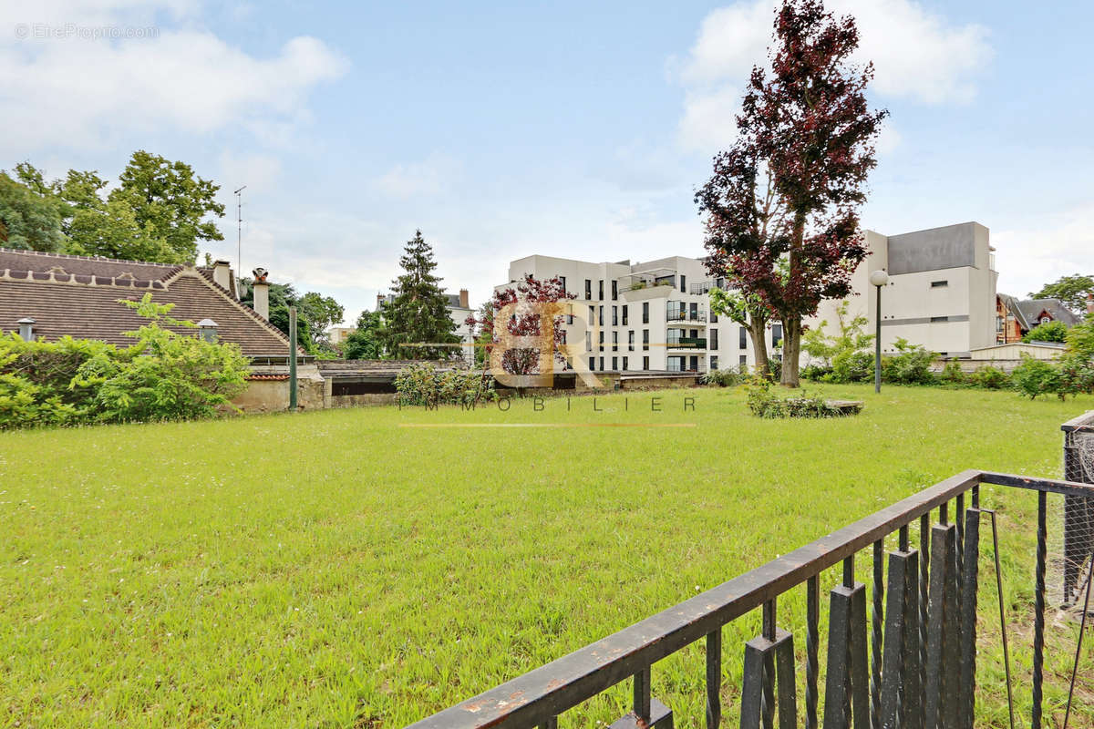 Appartement à SAINT-MAUR-DES-FOSSES