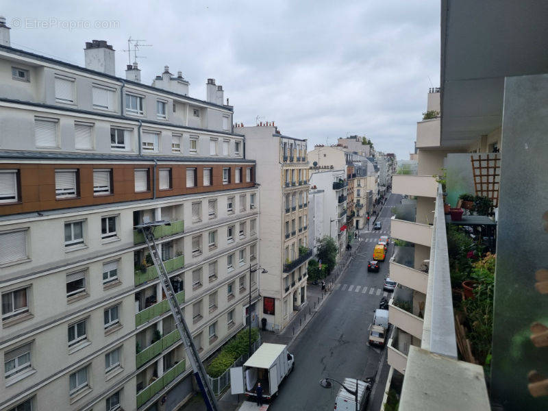 Appartement à PARIS-18E