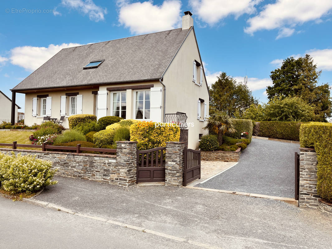 Maison à MOON-SUR-ELLE