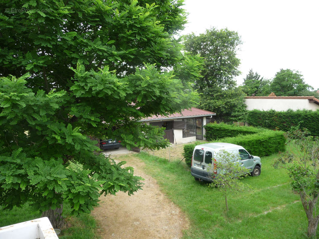 Maison à SAINT-ETIENNE-LE-MOLARD