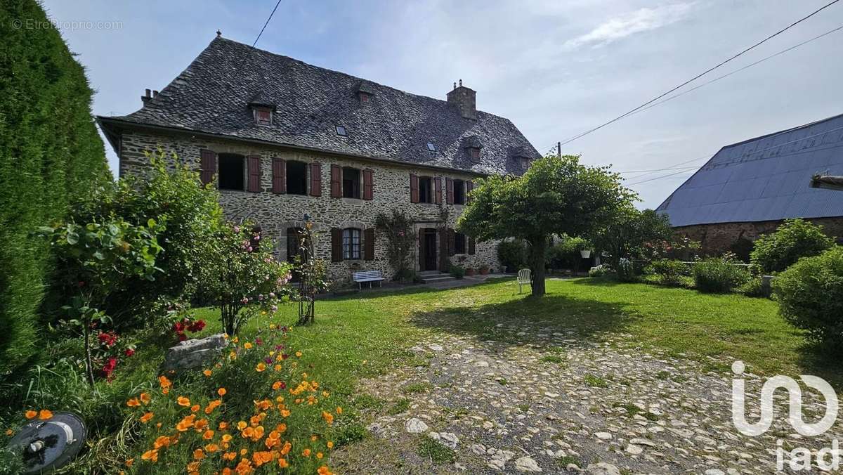 Photo 3 - Maison à ROANNES-SAINT-MARY