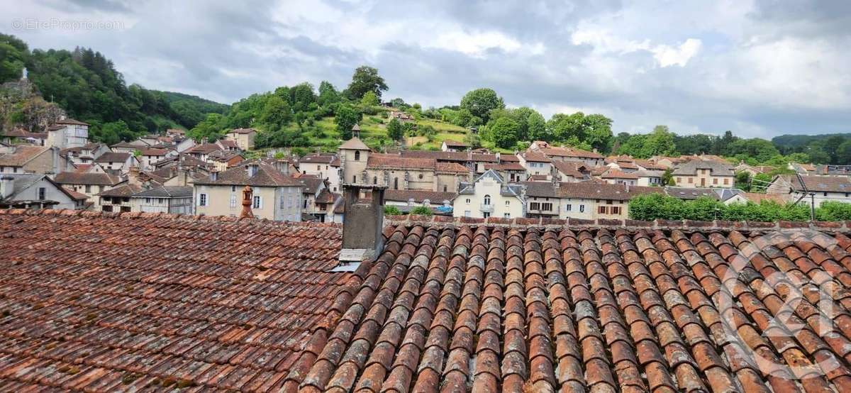 Maison à LAROQUEBROU