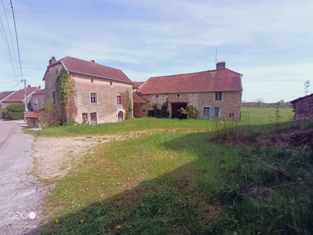 Maison à RENAUCOURT