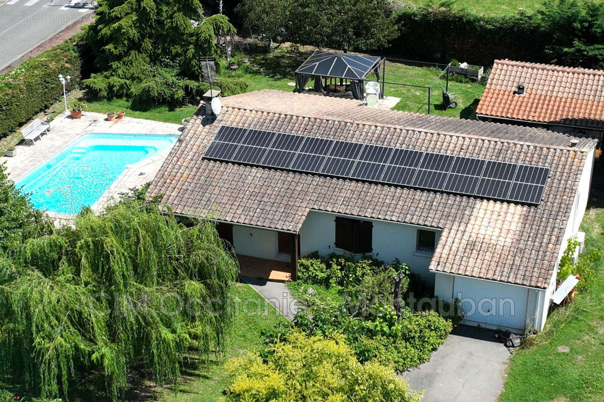 Maison à LACOURT-SAINT-PIERRE