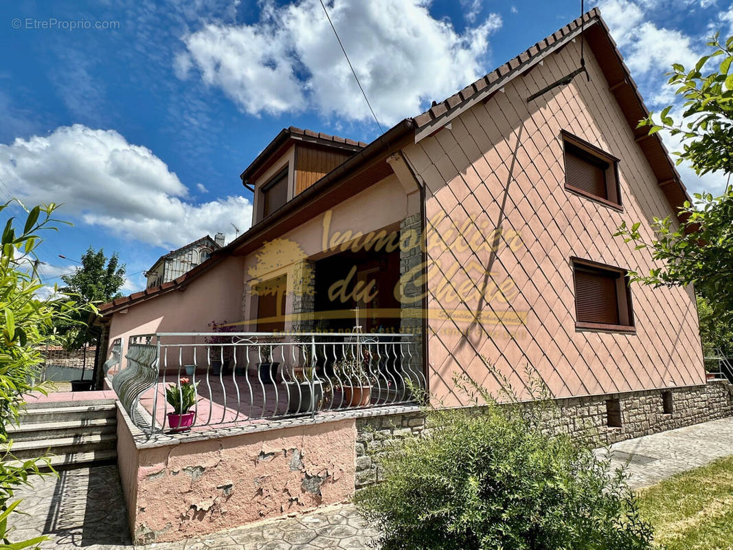 Maison à FOUGEROLLES