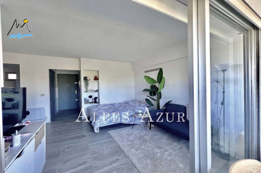 Appartement à VILLENEUVE-LOUBET