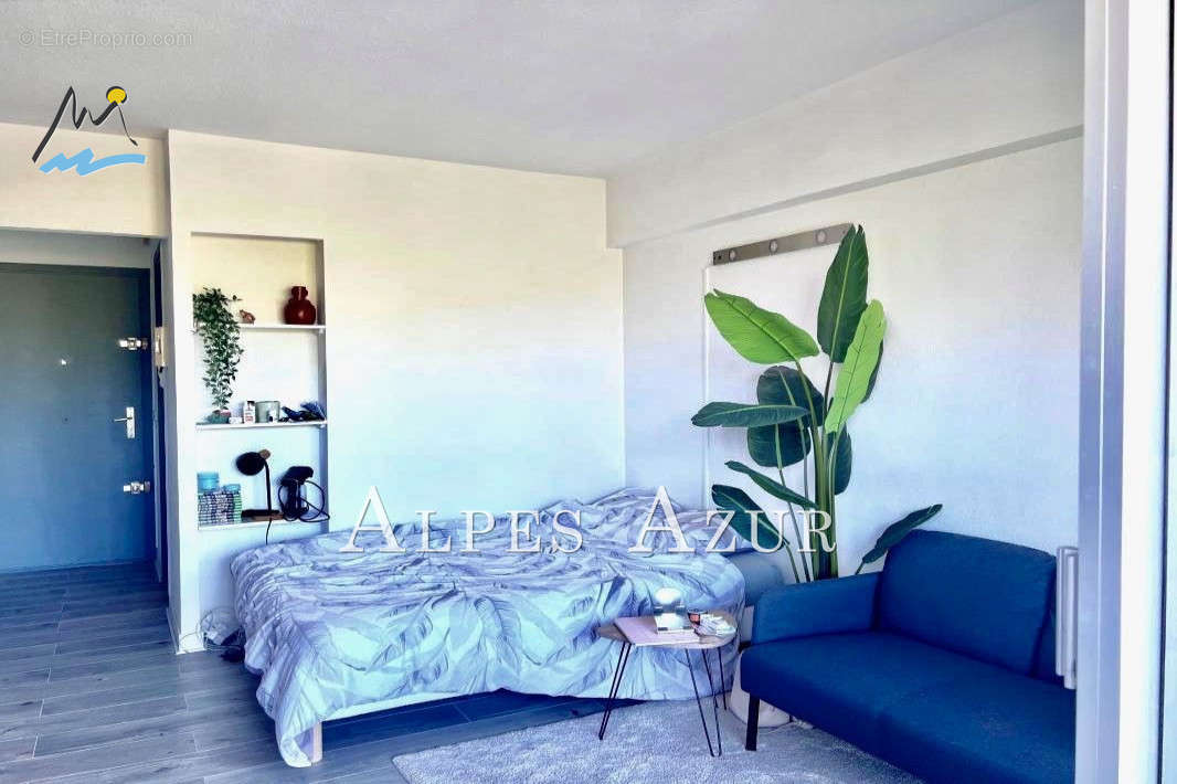 Appartement à VILLENEUVE-LOUBET