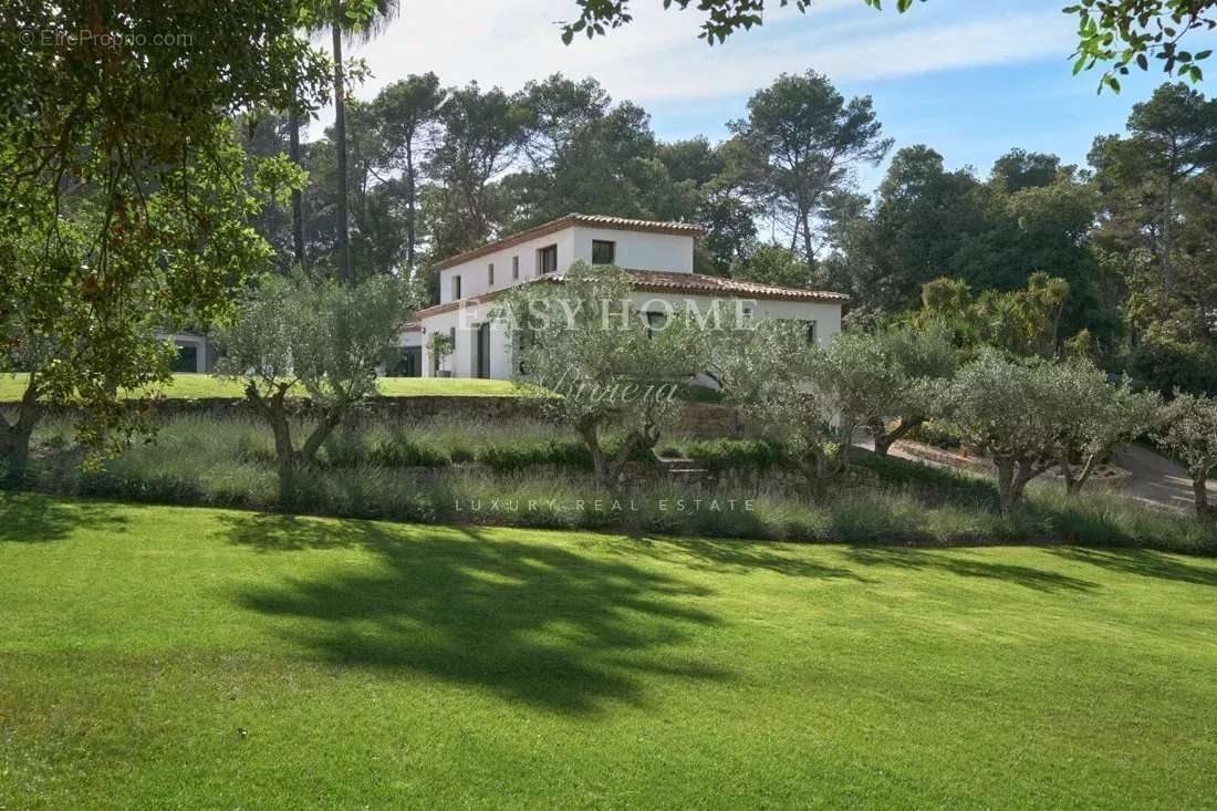 Maison à MOUGINS