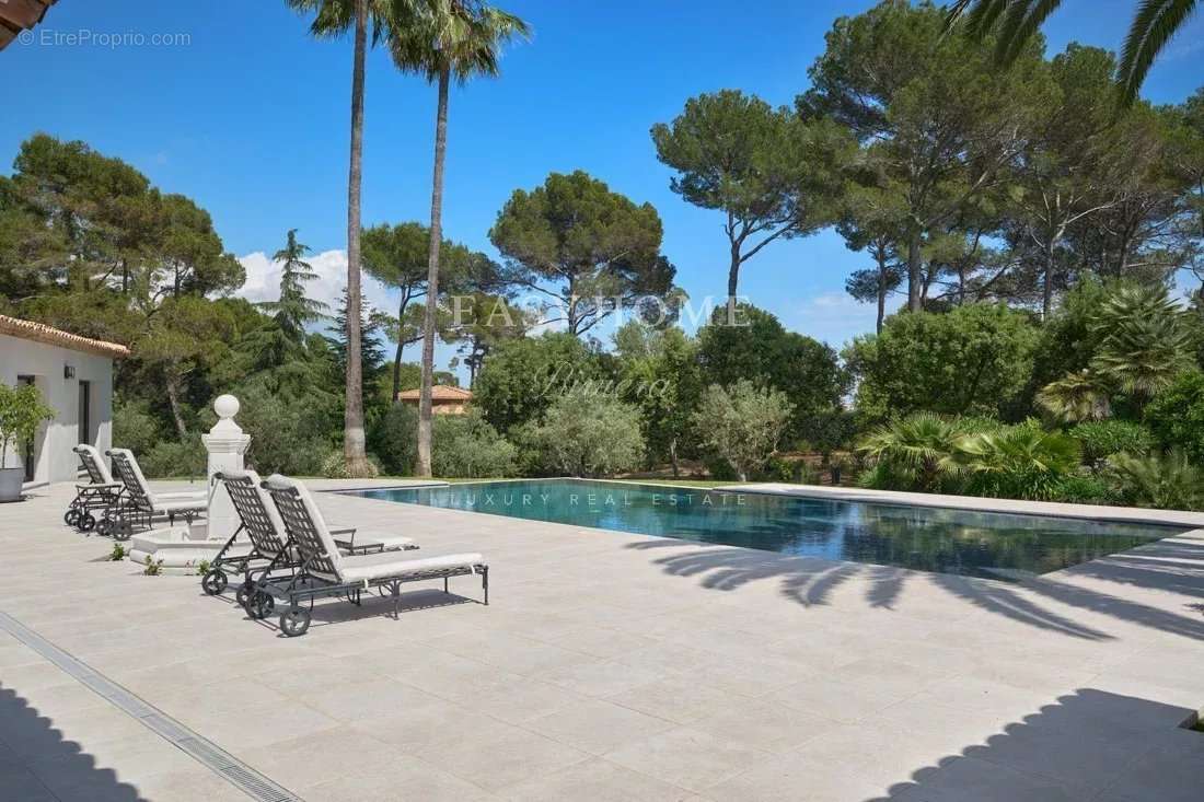 Maison à MOUGINS