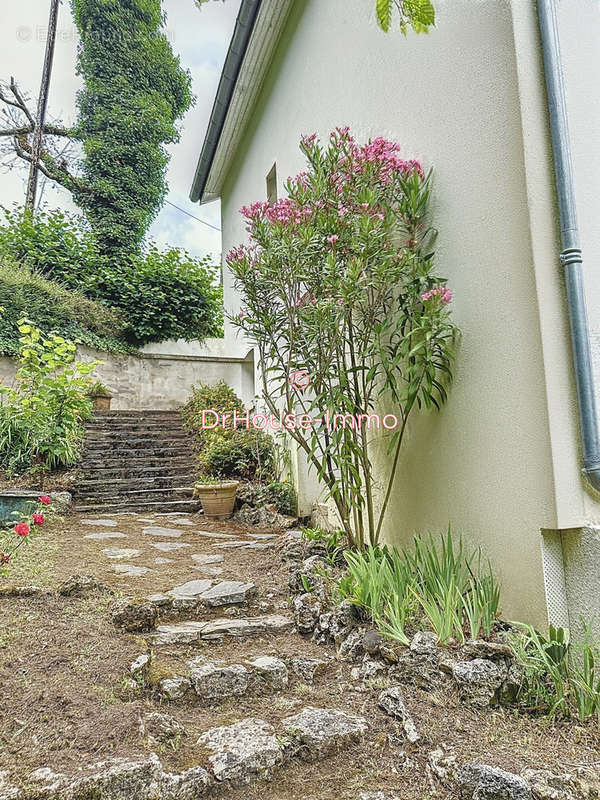 Maison à COULOUNIEIX-CHAMIERS