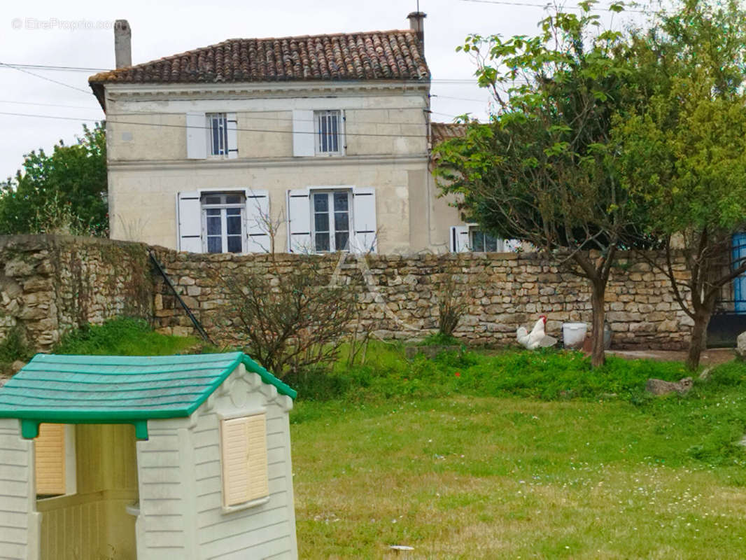 Maison à GEMOZAC