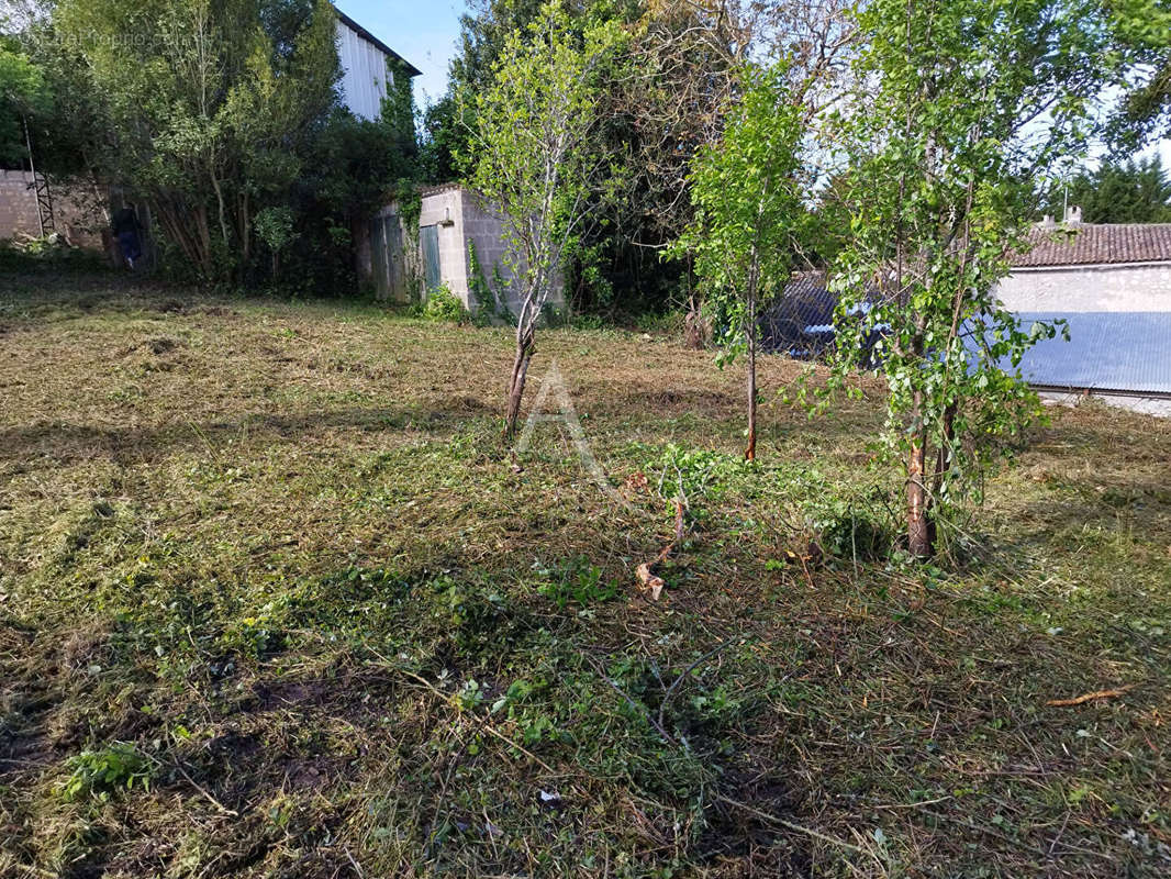 Terrain à FLOIRAC