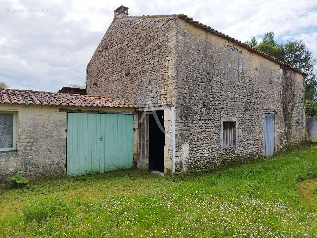 Maison à GEMOZAC