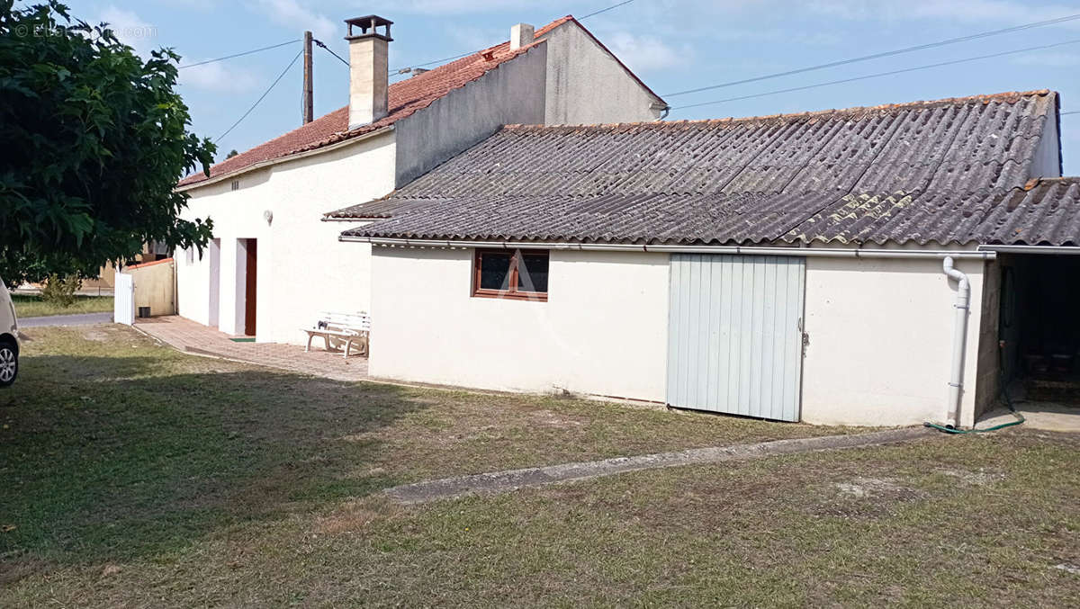 Maison à GEMOZAC