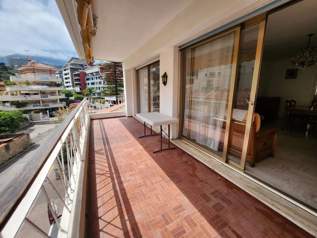 Appartement à ROQUEBRUNE-CAP-MARTIN