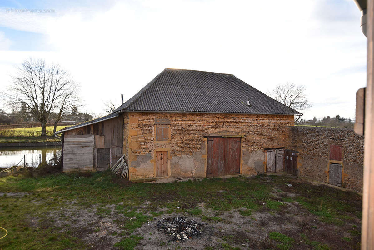 Maison à FLEURY-LA-MONTAGNE