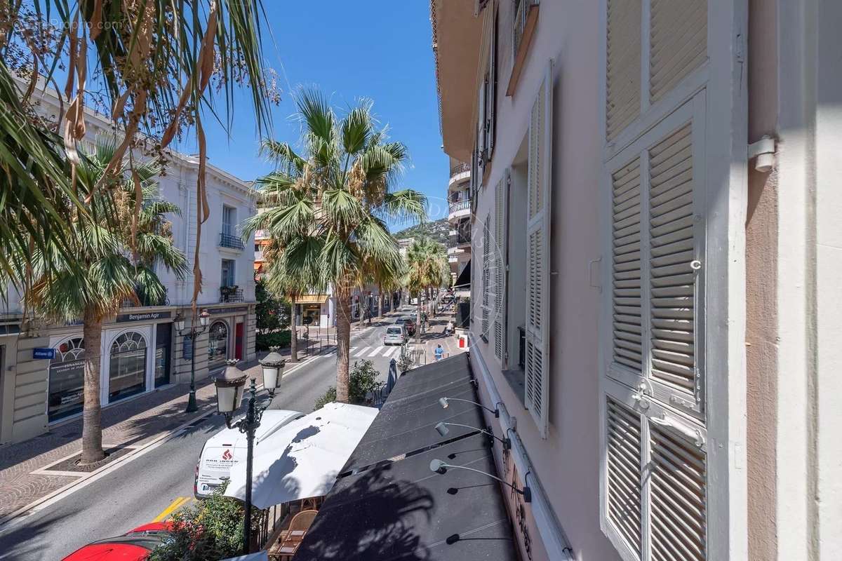 Appartement à BEAULIEU-SUR-MER