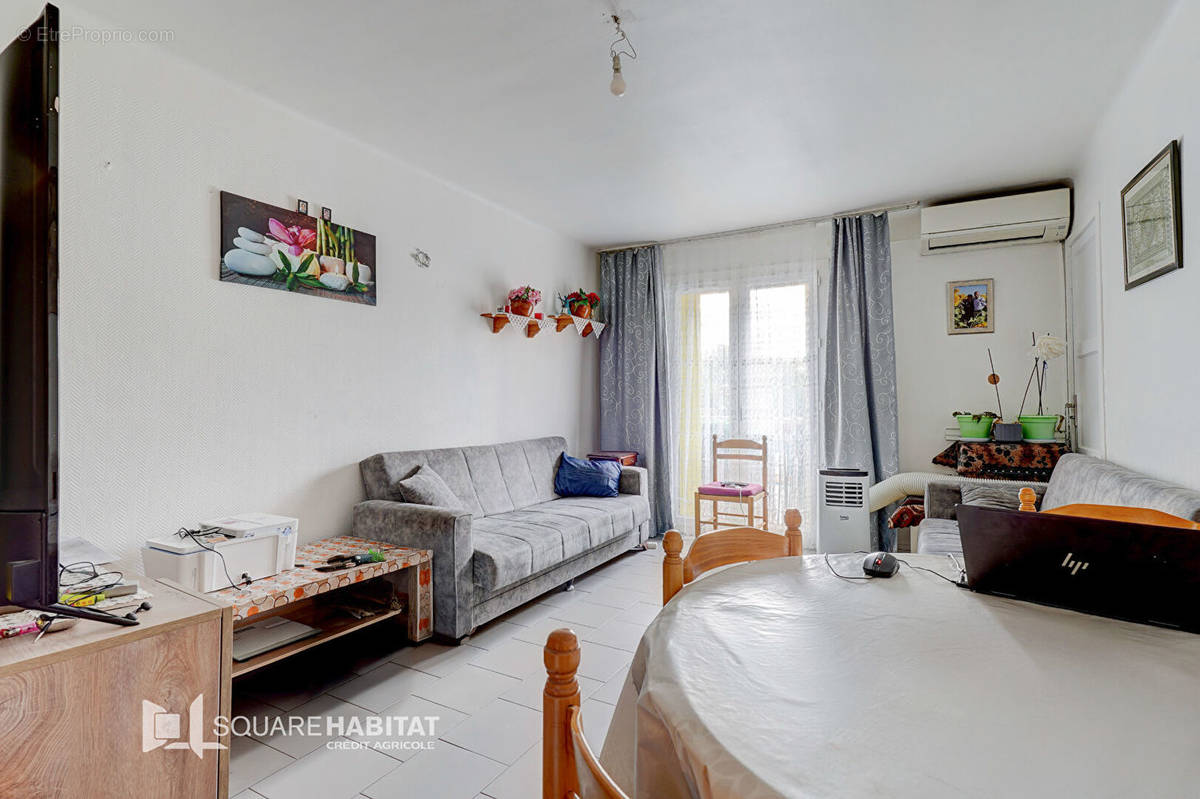 Appartement à MARSEILLE-9E